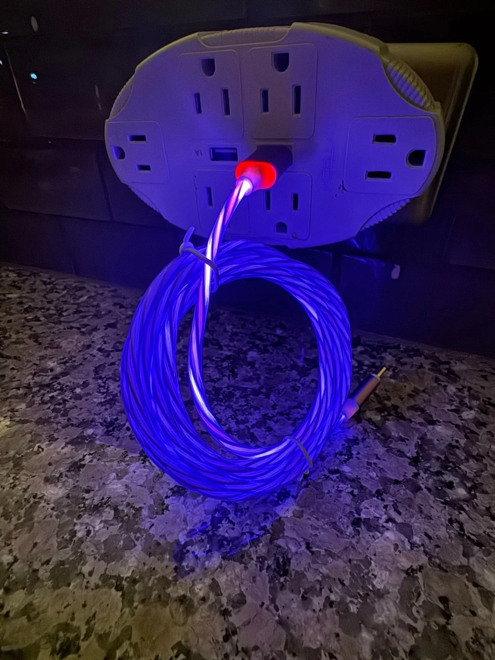 GLOWS- Universal Purple 6 ft USB-C Charging Cable